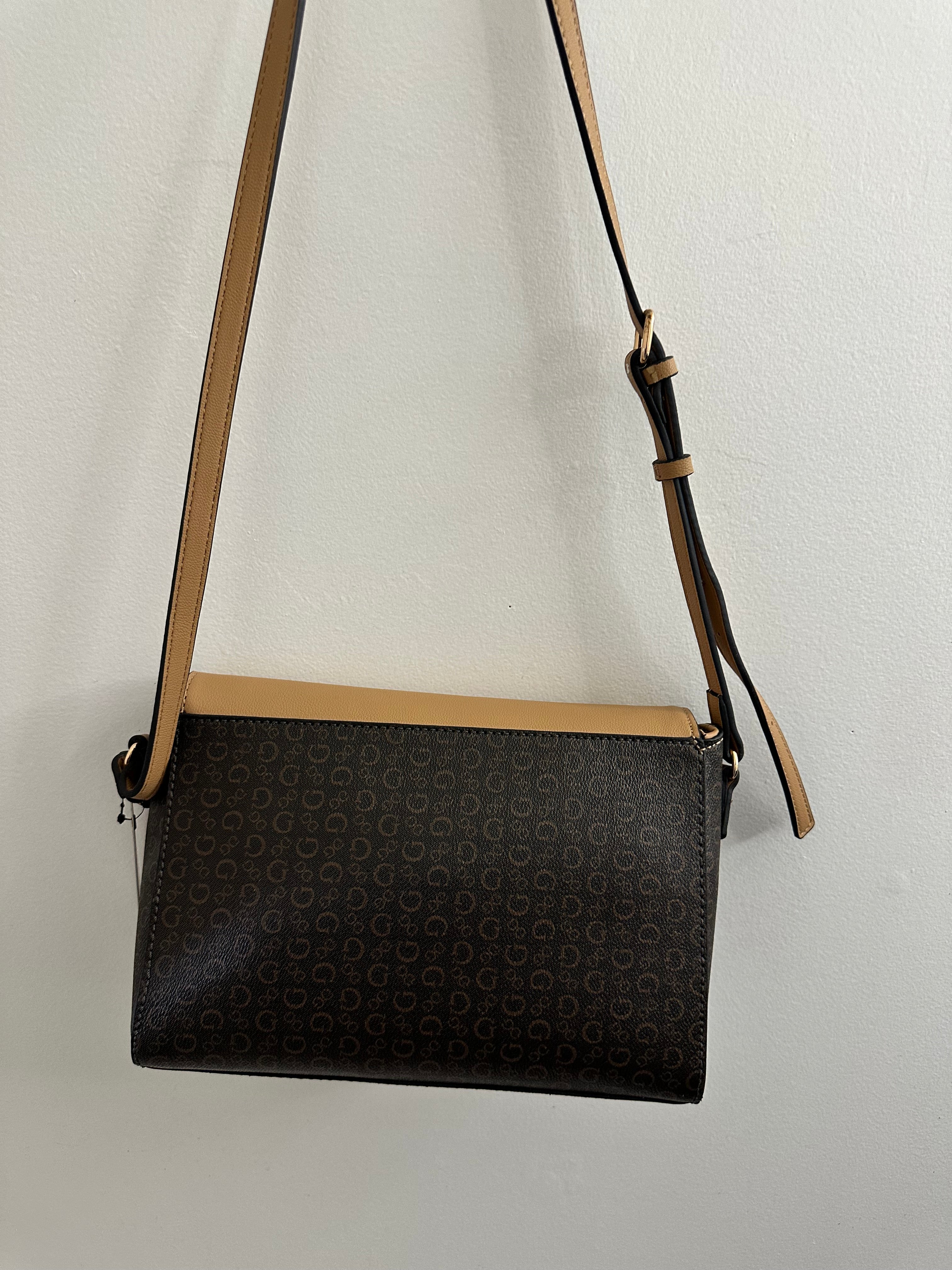 Two-Tone Crossbody Bag with Matching Wallet